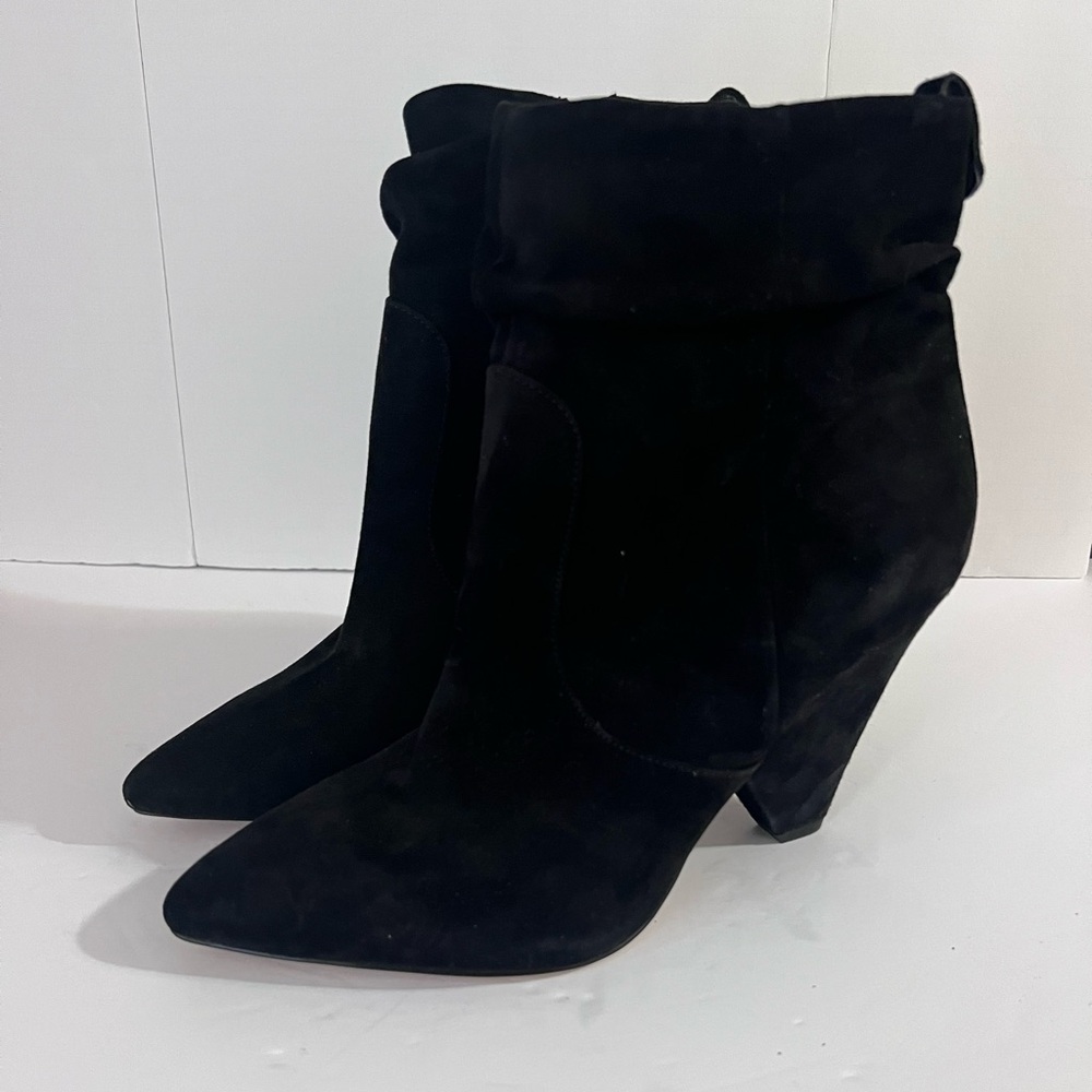 Sam Edelman “Rosen” black suede pointy toe bootie, size 9